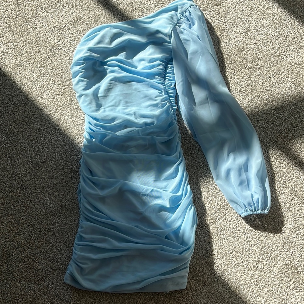 Light blue Hello Molly dress in a size 2. No snags/ stains/flaws.